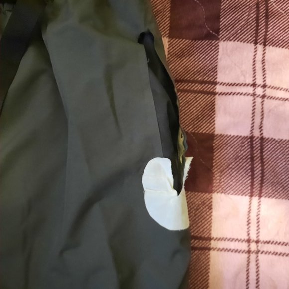 Henri Lloyd Marine Technology Nylon Pants size L left side pocket is ripped - Picture 5 of 5
